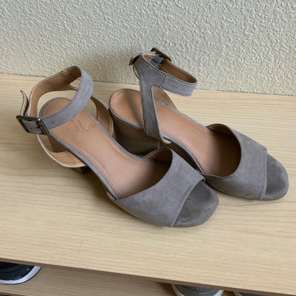 DONATED - Picture 7 of 8